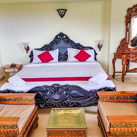 Ayurlaya Beach Retreat Kovalam Kültér fotó