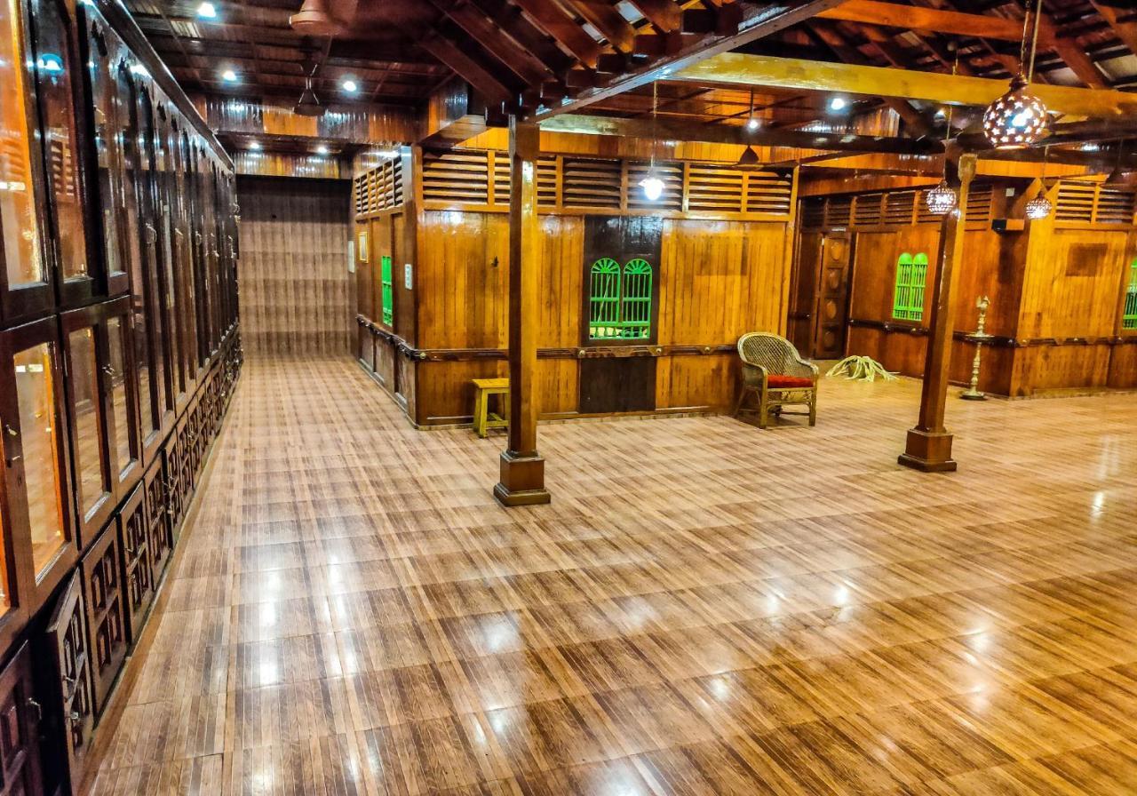 Ayurlaya Beach Retreat Kovalam Kültér fotó