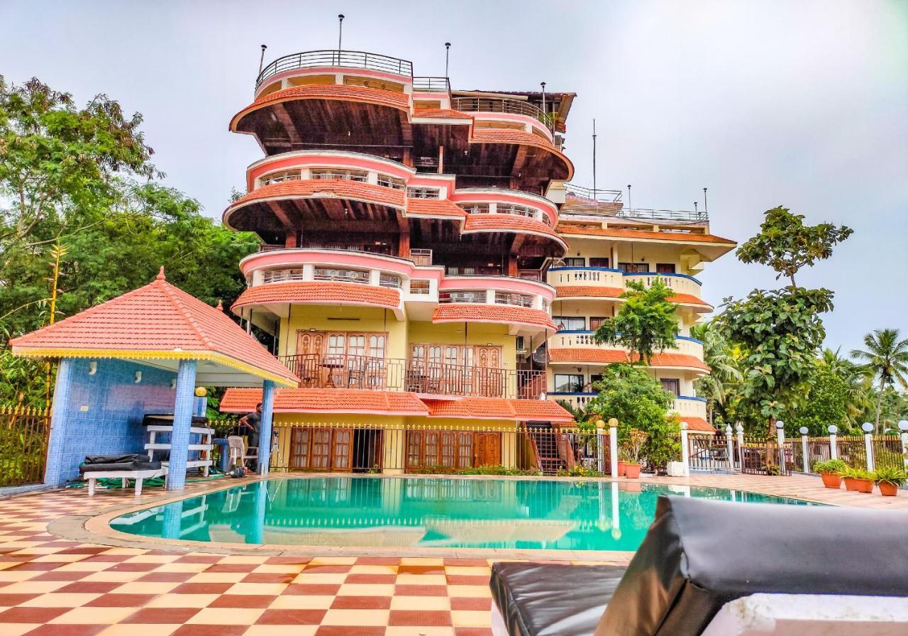 Ayurlaya Beach Retreat Kovalam Kültér fotó