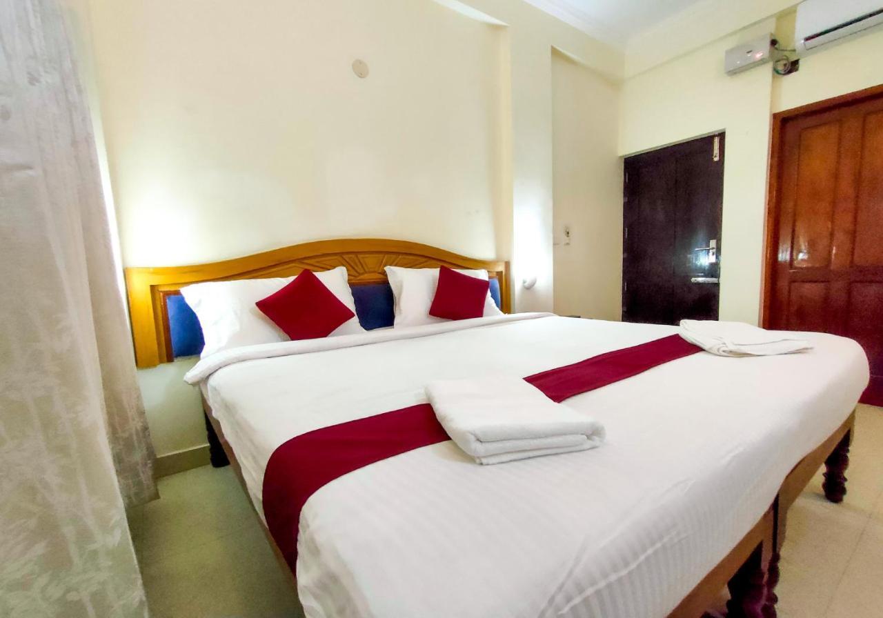 Ayurlaya Beach Retreat Kovalam Kültér fotó